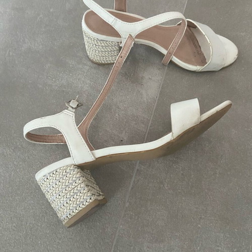 Sandals like new, size 39, white platform style