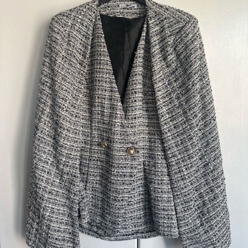FashionNova tweed cape-vest M/L like new, black and white