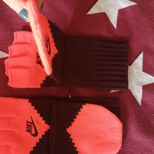 Nike gloves new