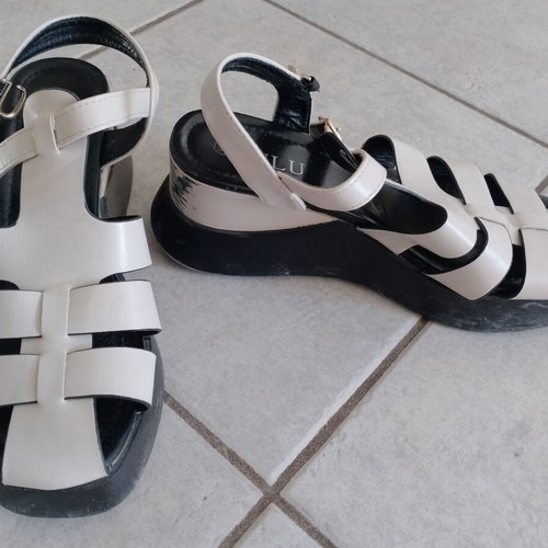 Women's sandals platform size 39 used, white