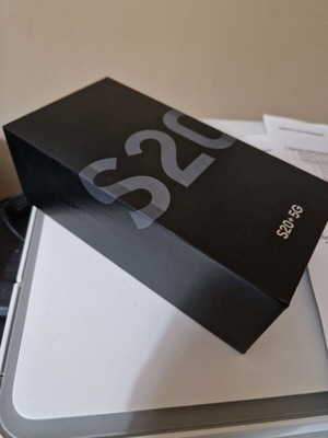 Samsung S20 box like new, collectible with accessories