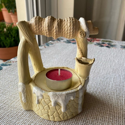 Vintage ceramic decorative well like new with tealight holder
