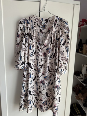 Lumina white dress with belt like new