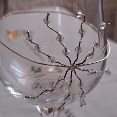 Handmade decorated wine glass like new, ideal for engagement or wedding