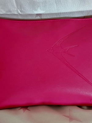 Lalique leather handbag like new, pink