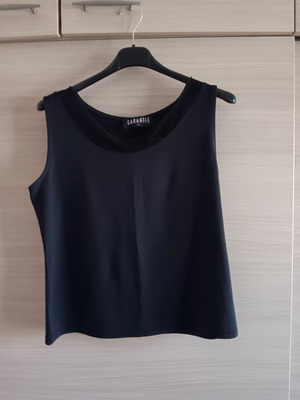 Garantie women's top like new, black, size L