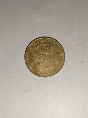 200 Lire coin used, Italy 1996