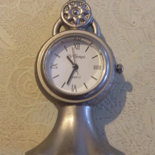 Miniature tabletop clocks like new, set of 4 pieces