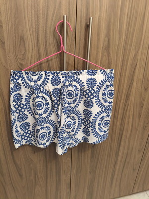 Shein shorts like new, white and blue, size M