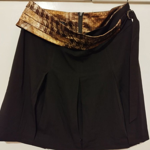 Ice short skirt used, brown with integrated belt M-L