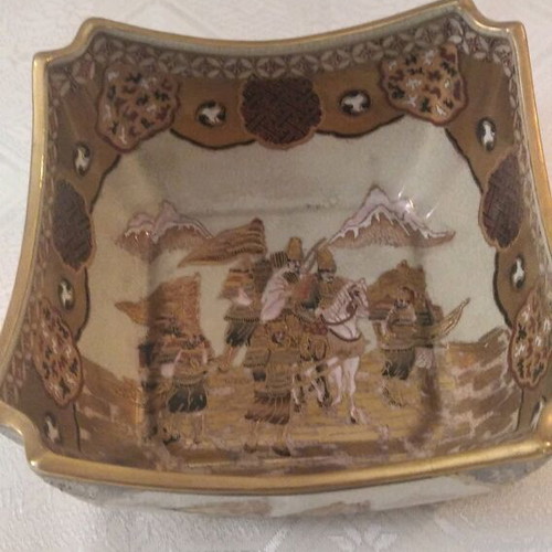 Satsuma platter like new, authentic Chinese with embossed gold details
