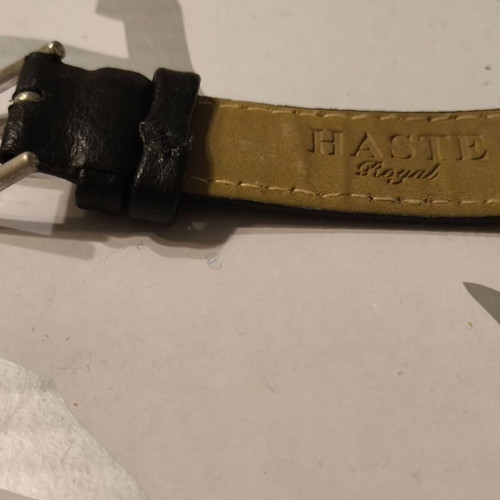 Q&Q Quartz ανδρικό ρολόι χειρός με δερμάτινο λουράκι