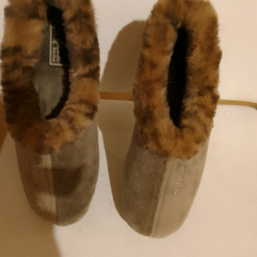 Manitu women's slippers new, beige brown velour with rhinestones