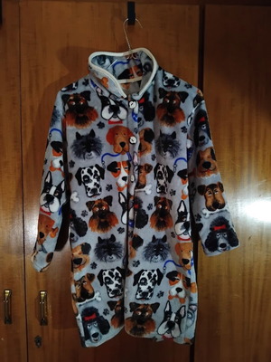Παιδική fleece ρόμπα με σχέδια σκυλάκια σαν καινούργιο, μέγεθος 12