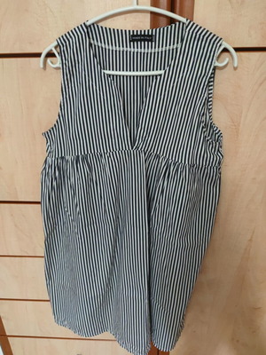 Ριγέ φόρεμα καινούργιο, μέγεθος small-medium, μαύρο και άσπρο