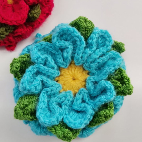 Knitted flower pouches 10cm new with drawstrings
