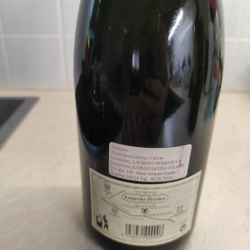 Laurent-Perrier Brut Champagne 750ml like new