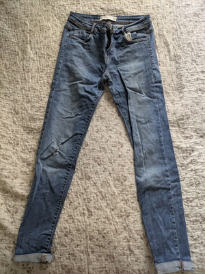 Zara jeans size 38 like new