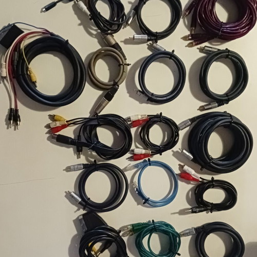 Connection cables used, pack of 16 for audio, video, power