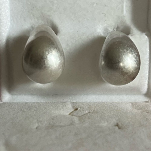 Silver plated drop earrings new, one clasp replaced with plastic