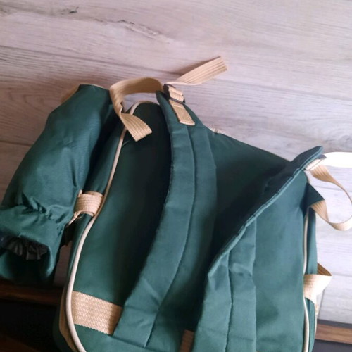 Picnic backpack like new