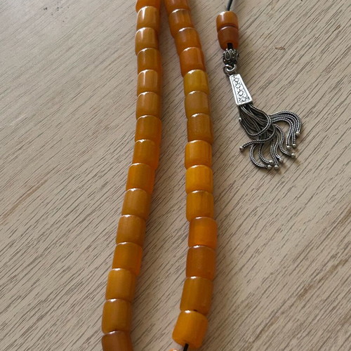 Komboloi 33 beads used, mastic, German bakelite, silver tassel