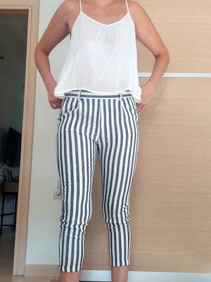 Striped linen pants with 2 tops set like new, size 40
