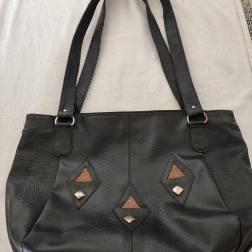 Ladies shoulder bag used, faux leather, black, spacious with zipper