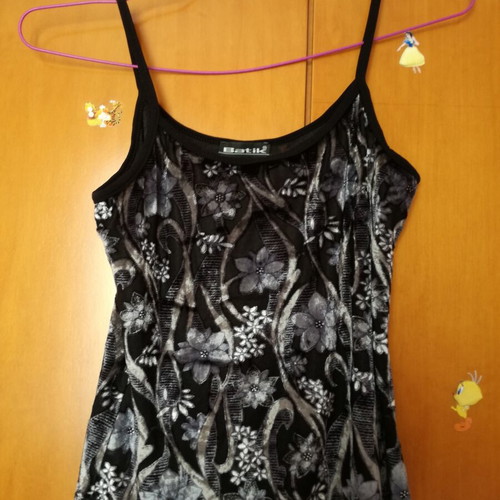 Velour women's tank top with embossed floral patterns, black grey white