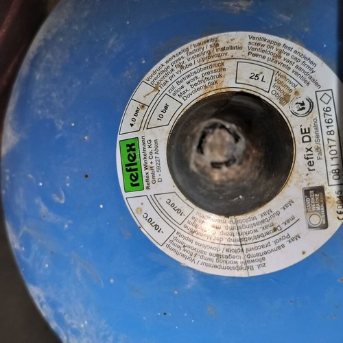 Heating radiators like new with gas boiler and components