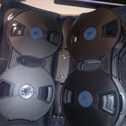 Portable CD-ROM case like new, blue leather, double-sided