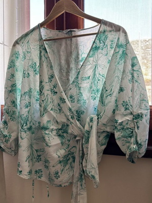 Zara wrap blouse like new, multicolor, size L