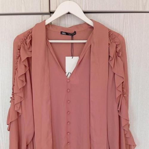 Zara blouse new with ruffles, size S