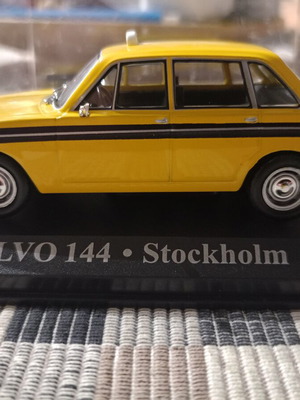 Deagostini Volvo 144 Stockholm 1970 taxi model used