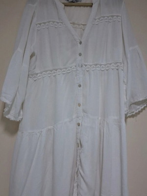 Attrattivo white dress used, size M\/L, lace and buttons