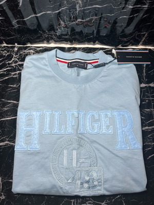 Tommy Hilfiger тениска като нова, размер M, тюркоазена