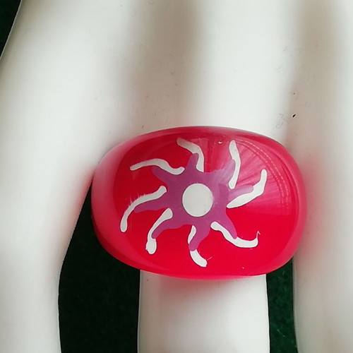 Blown glass sun ring in red color new