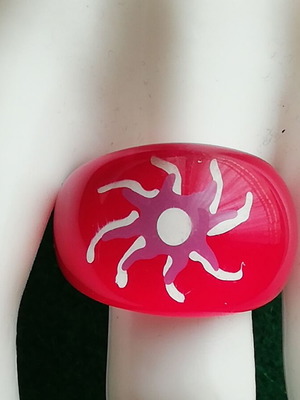 Blown glass sun ring in red color new