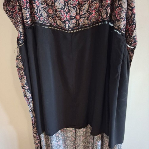 Attrattivo Maxi Dress like new, viscose, black with pink and blue pattern