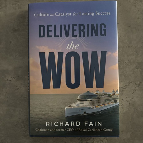 Delivering the Wow hardcover book new, leadership and business