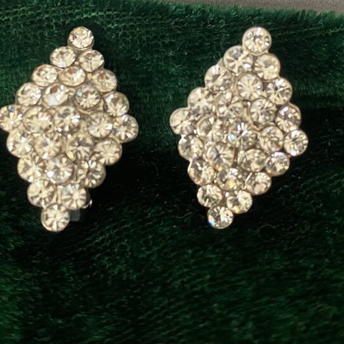 Clip earrings sparkling like new