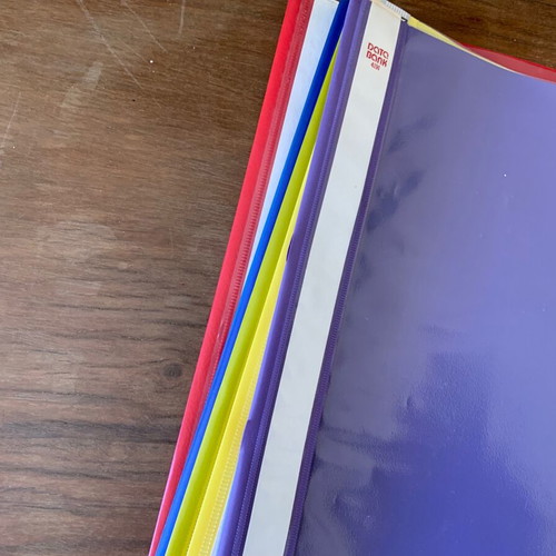 Folders with spine various colors, pack of 8, like new