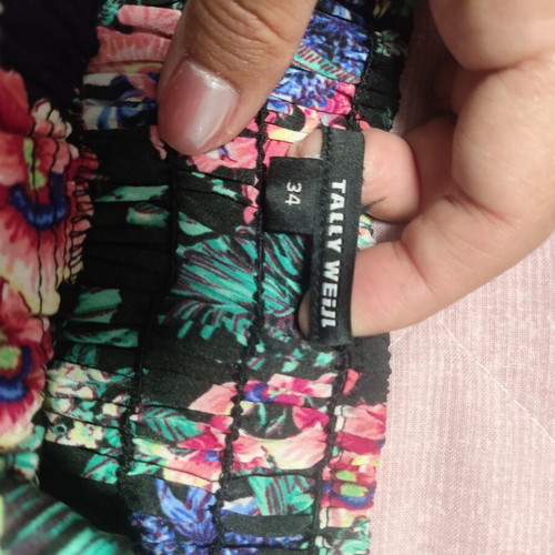 Top blouse used, size small