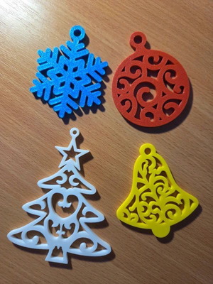 Christmas ornaments set of 4 pieces new