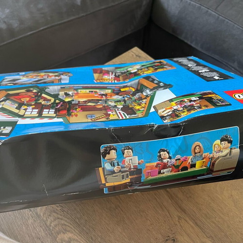 Lego 21319 FRIENDS television series collectible new