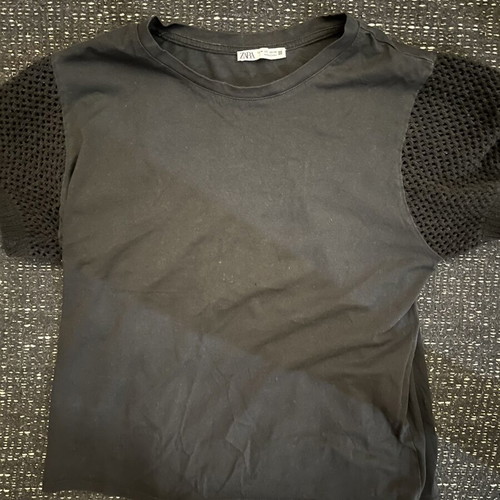 Zara woman’s shirt medium size, like new, black