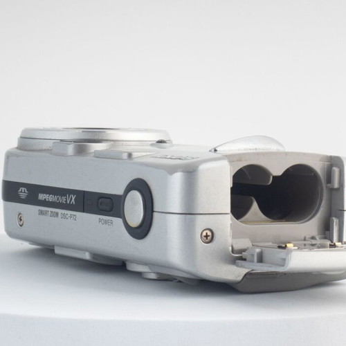 Sony Cyber-shot DSC-P72 digital camera used, 3.2MP CCD sensor