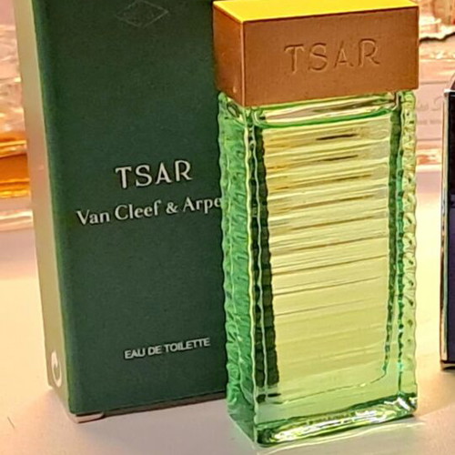 Van Cleef & Arpels Midnight in Paris and Tsar Pour Homme vintage miniatures