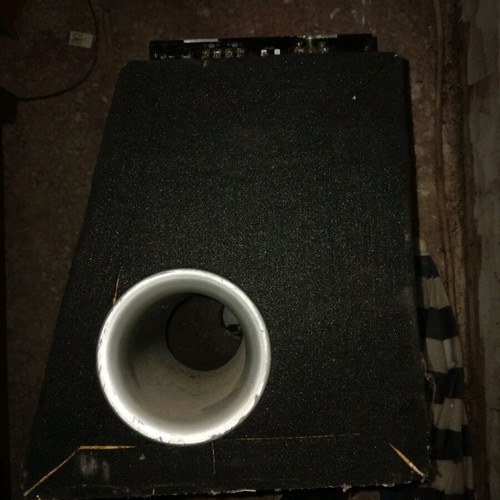 Saab with amplifier and box like new