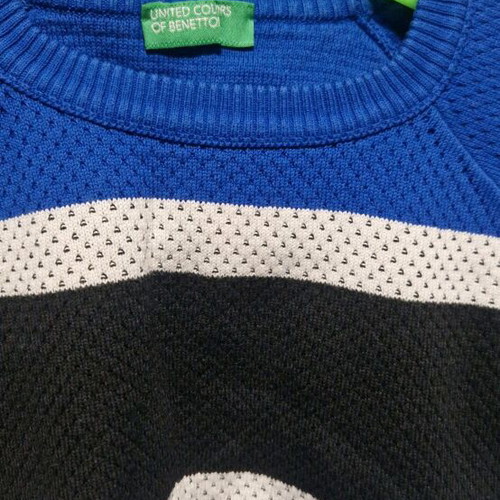 Benetton sweater like new, warm, size 6-7